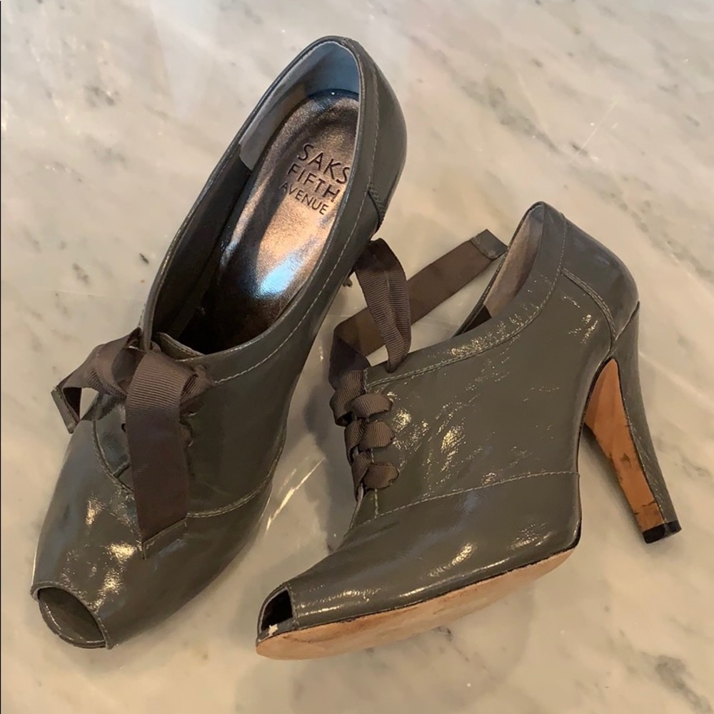 Shiny grey Leather